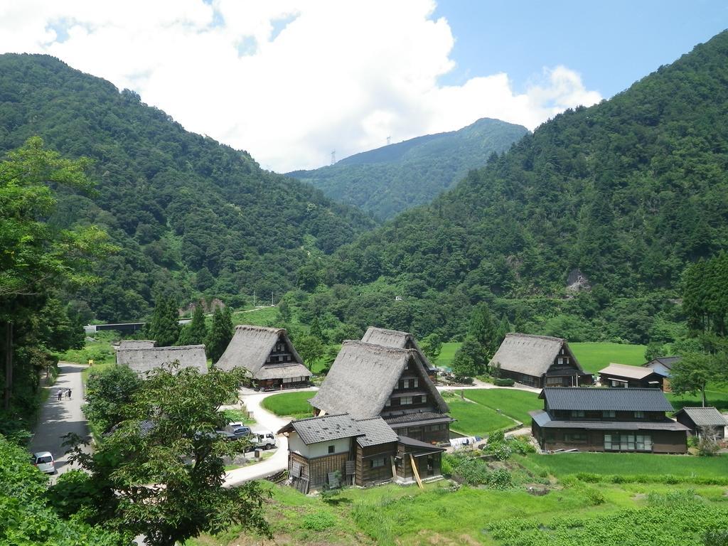 富山県 よしのや旅館 Nanto Экстерьер фото