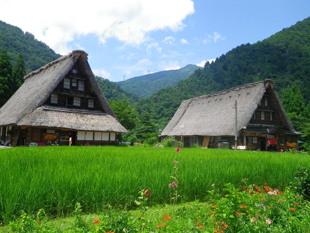 富山県 よしのや旅館 Nanto Экстерьер фото